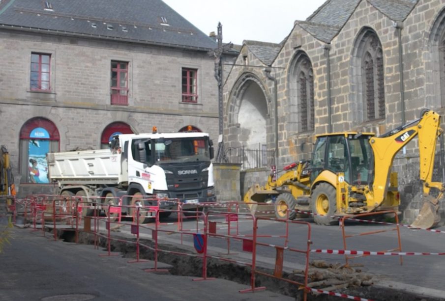 Hellio assiste la commune de Besse-et-Saint-Anastasie (63) dans l'installation d'une chaufferie bois